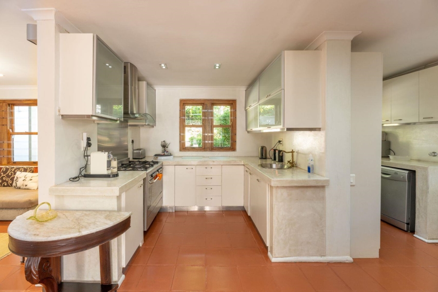 To Let 3 Bedroom Property for Rent in Camps Bay Western Cape